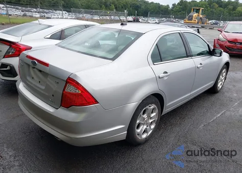 2010 Ford Fusion Se z USA, uszkodzony, nr VIN 3FAHP0HG2AR120955